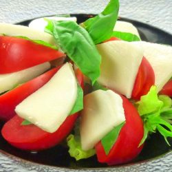 宮 イタリアン の、おいしい カプレーゼ