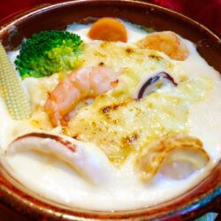 三宮 イタリアン の、おいしい グラタン