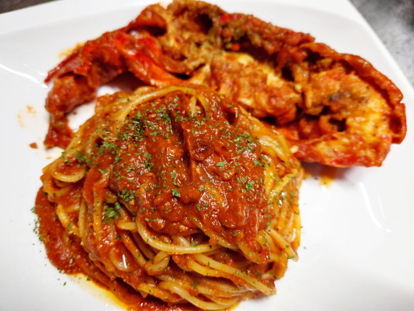 オマール海老のトマトソースパスタ