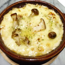 ゴローニャの、おいしいキノコのクリームドリア
